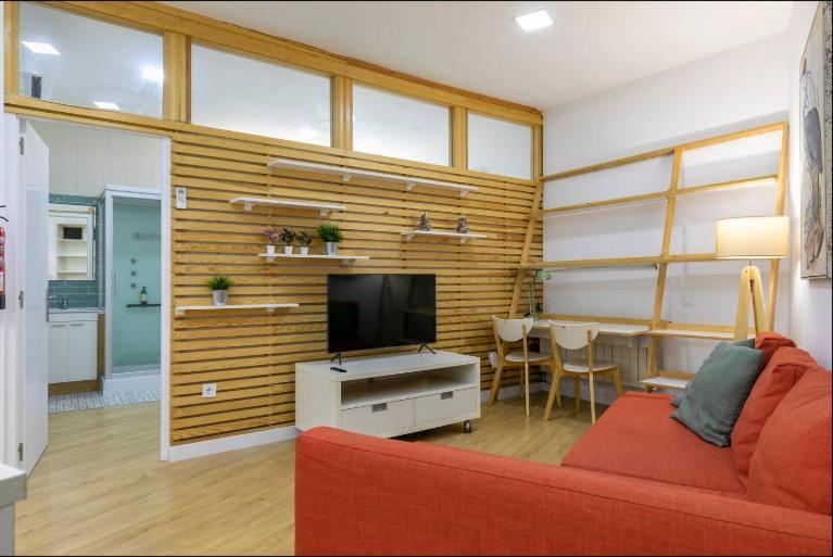 Apartamento Vistillas - De Temporada, Tranquilo Madrid